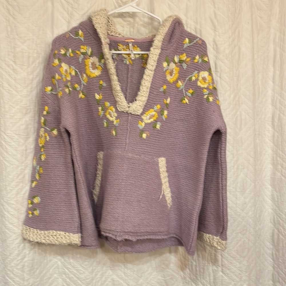 NWOT Free People Buttercup Pullover - Picture 5 of 10